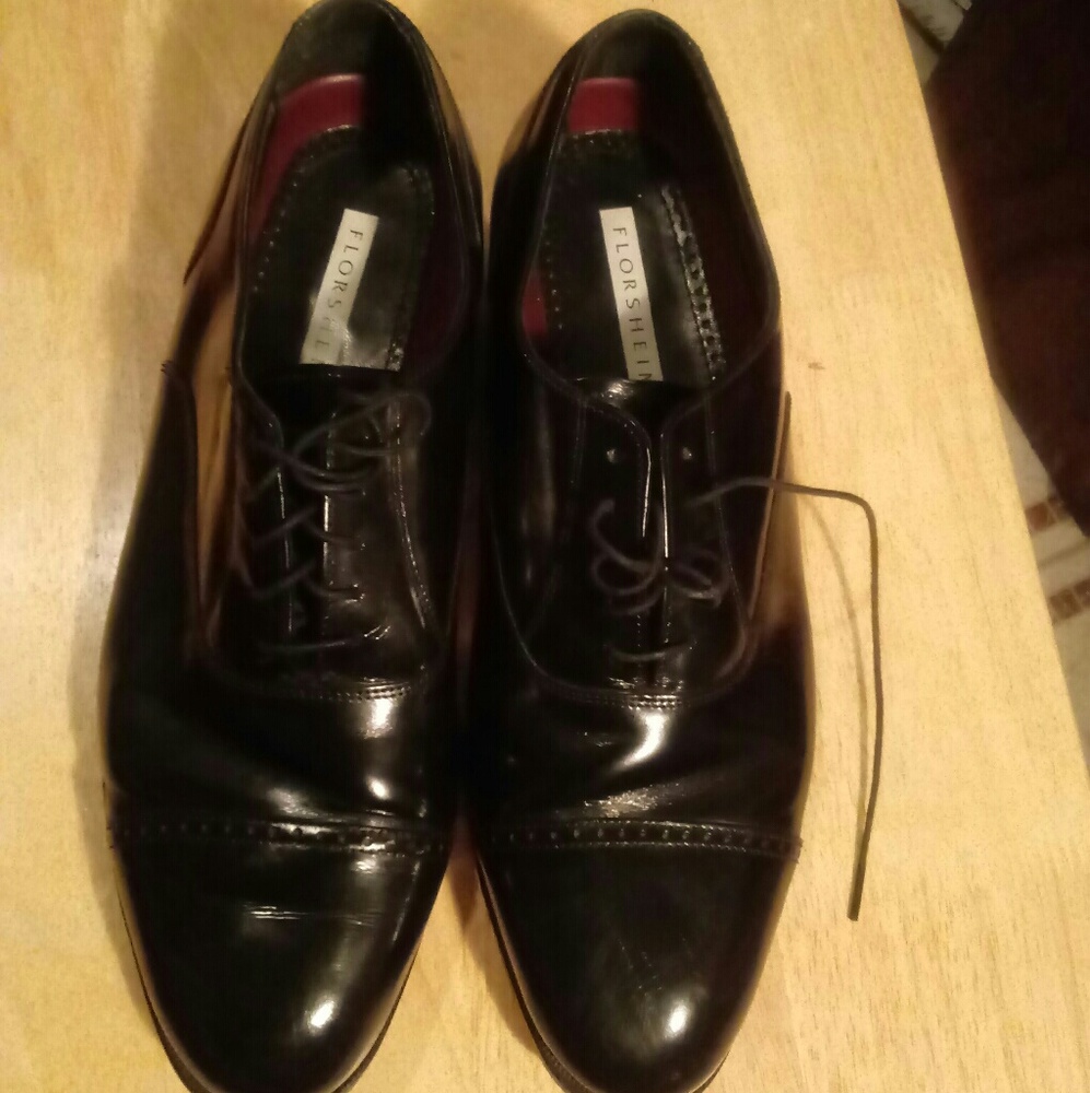 Florsheim Vintage size 9.5 D Black Leather Oxfords